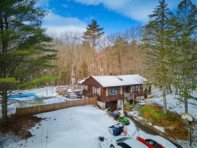 129 Sandown Road, Danville, NH 03819