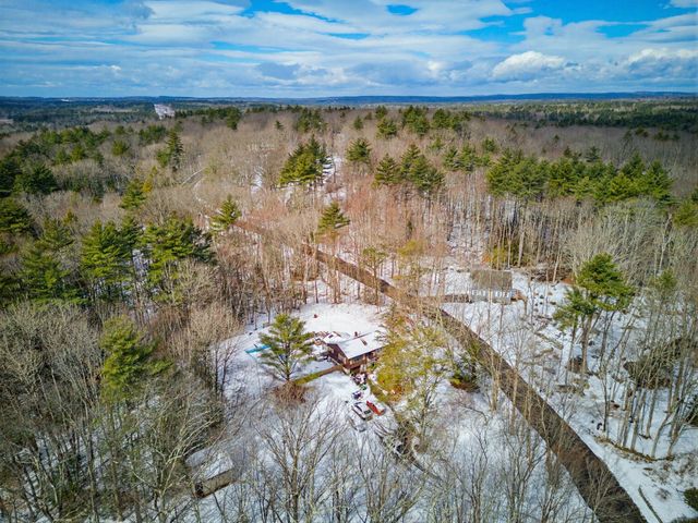 129 Sandown Road, Danville, NH 03819