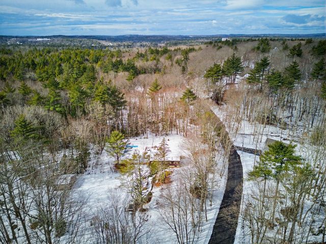 129 Sandown Road, Danville, NH 03819