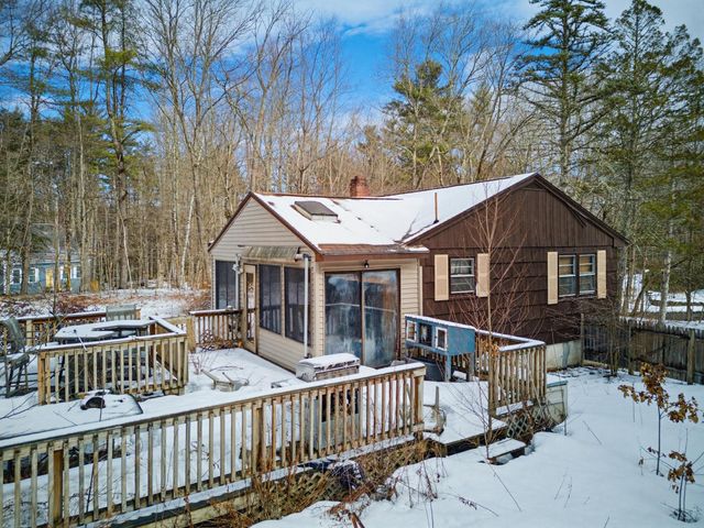 129 Sandown Road, Danville, NH 03819