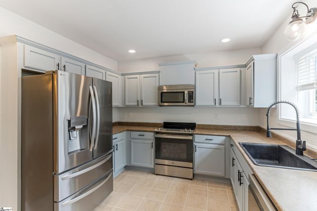 201 S Pliney Circle, Simpsonville, SC 29681