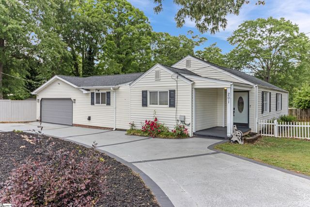 201 S Pliney Circle, Simpsonville, SC 29681