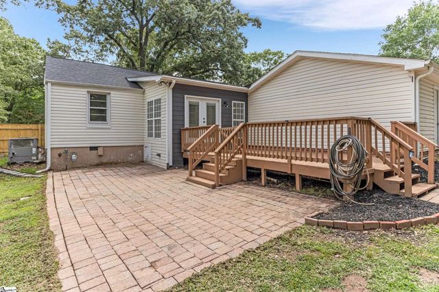 201 S Pliney Circle, Simpsonville, SC 29681