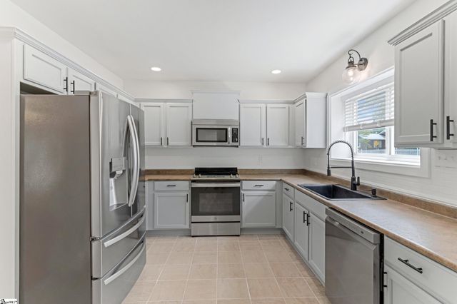 201 S Pliney Circle, Simpsonville, SC 29681