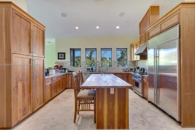 23051 SW 153rd Ct, Miami, FL 33170