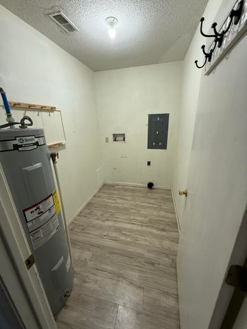 1830 W AMOS DR, Columbia, MO 65203