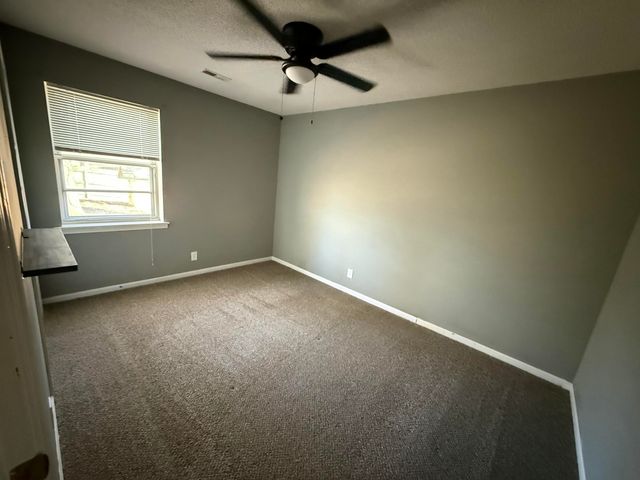 1830 W AMOS DR, Columbia, MO 65203