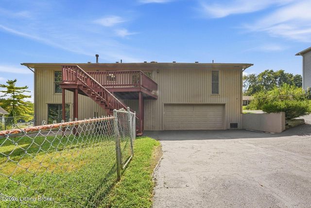 4347 Accomack Dr, Louisville, KY 40241
