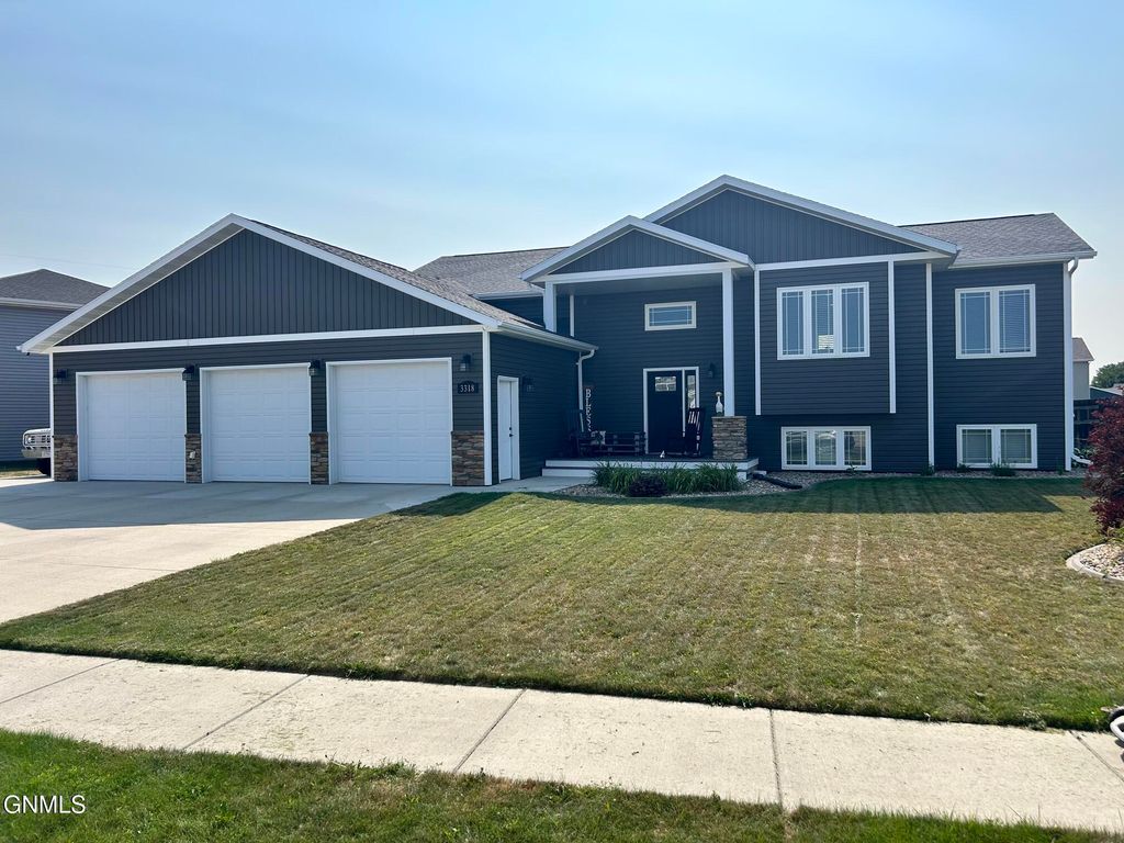 3318 Dortmund Drive, Bismarck, ND 58504 photo 3