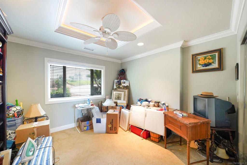 Image 23 of property listing at 2720 Mason Way, Vista, CA 92084