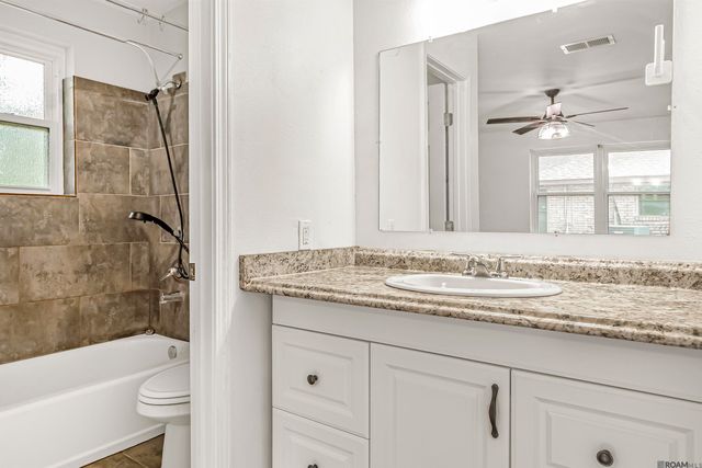 26093 Shadow Brook Ave, Denham Springs, LA 70726