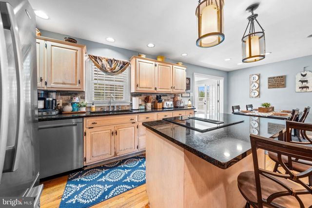 3524 BROWNING LN, Bethlehem, PA 18017