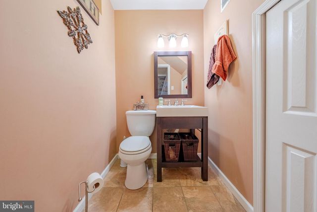 3524 BROWNING LN, Bethlehem, PA 18017