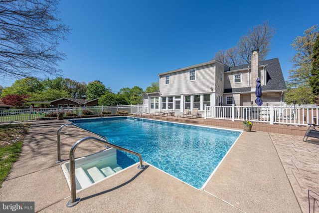 3524 BROWNING LN, Bethlehem, PA 18017
