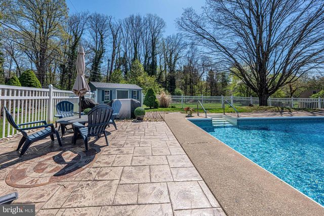 3524 BROWNING LN, Bethlehem, PA 18017