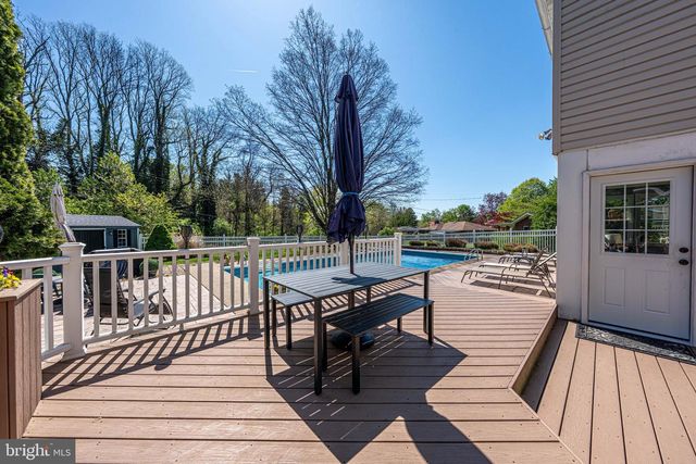 3524 BROWNING LN, Bethlehem, PA 18017