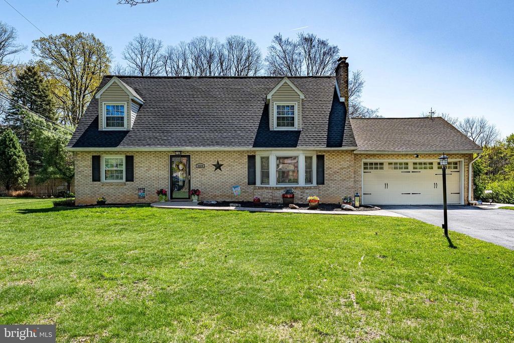 3524 BROWNING LN, Bethlehem, PA 18017