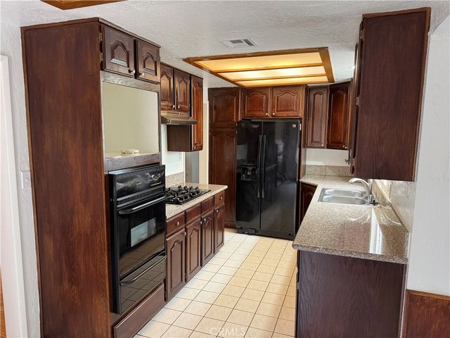 7346 Irwingrove, Downey, CA 90241