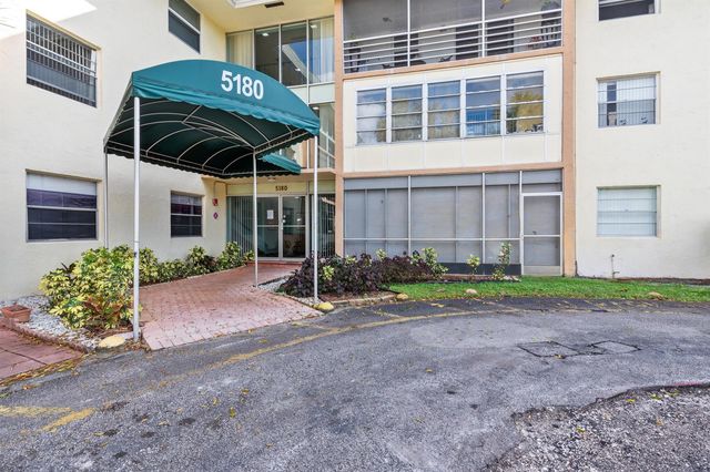 5180 E Sabal Palm Boulevard 234, Tamarac, FL 33319
