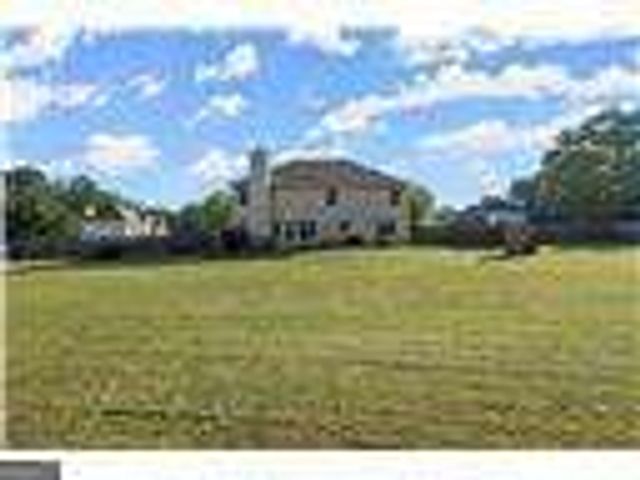 423 Blackbird Way, Hampton, GA 30228