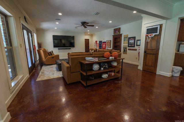 1155 Mountain Ridge Rd, Batesville, AR 72501