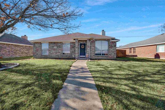 6913 Fairfield Drive, Rowlett, TX 75089