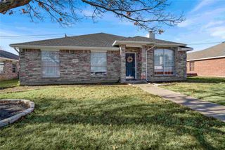 6913 Fairfield Drive, Rowlett, TX 75089
