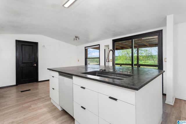 143 DARK HOLLOW ROAD, Ohatchee, AL 36271