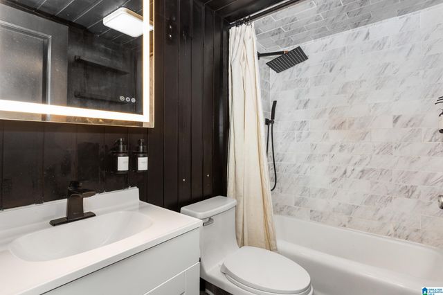 143 DARK HOLLOW ROAD, Ohatchee, AL 36271