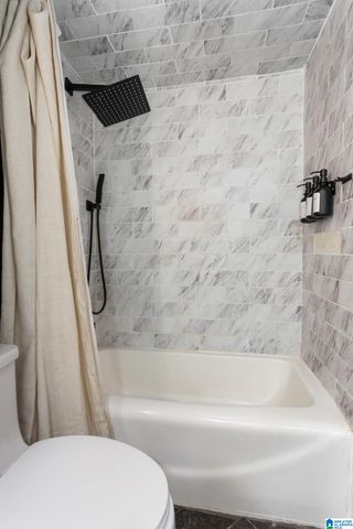 143 DARK HOLLOW ROAD, Ohatchee, AL 36271