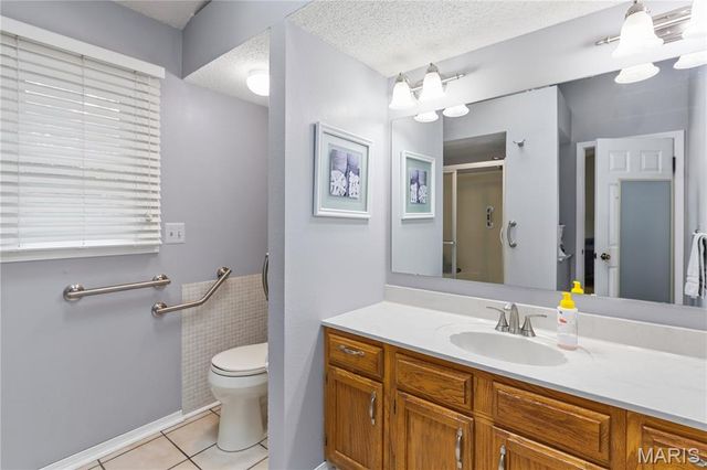 1617 W Field Avenue, Ellisville, MO 63011