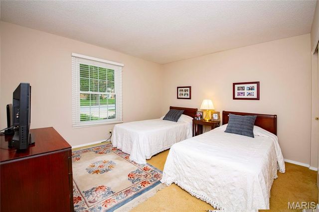 1617 W Field Avenue, Ellisville, MO 63011