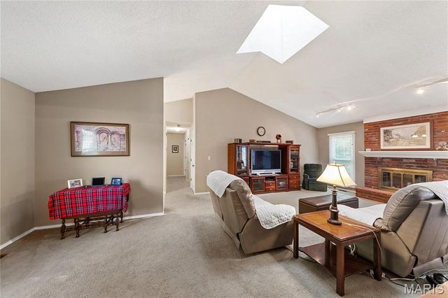 1617 W Field Avenue, Ellisville, MO 63011