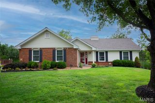 1617 W Field Avenue, Ellisville, MO 63011