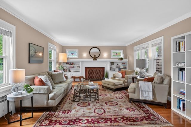 18 Gilmore Rd, Belmont, MA 02478