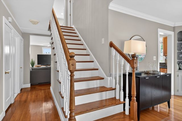 18 Gilmore Rd, Belmont, MA 02478