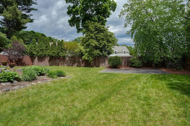 18 Gilmore Rd, Belmont, MA 02478