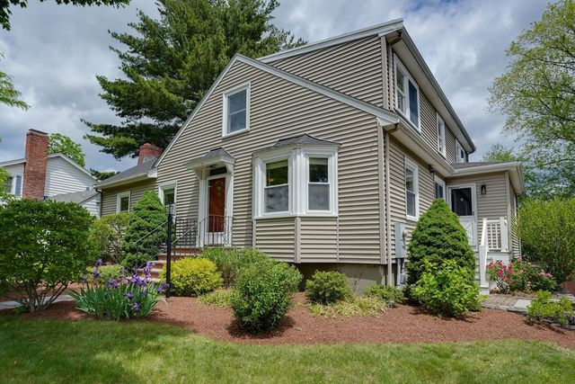 18 Gilmore Rd, Belmont, MA 02478