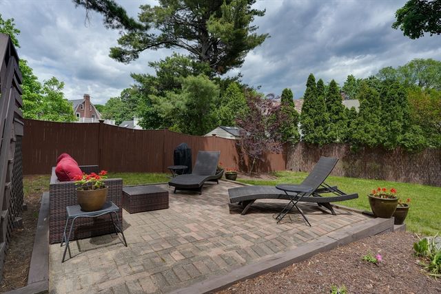 18 Gilmore Rd, Belmont, MA 02478