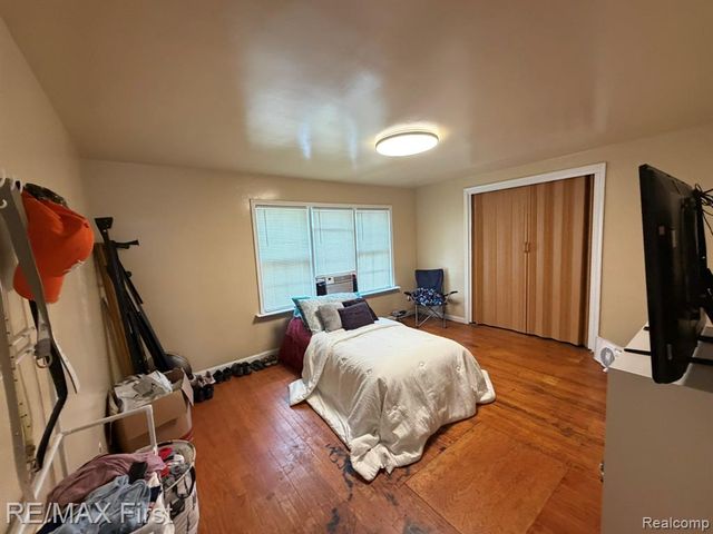 18603 Moross Road, Detroit, MI 48224
