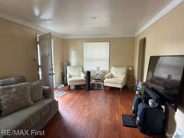 18603 Moross Road, Detroit, MI 48224