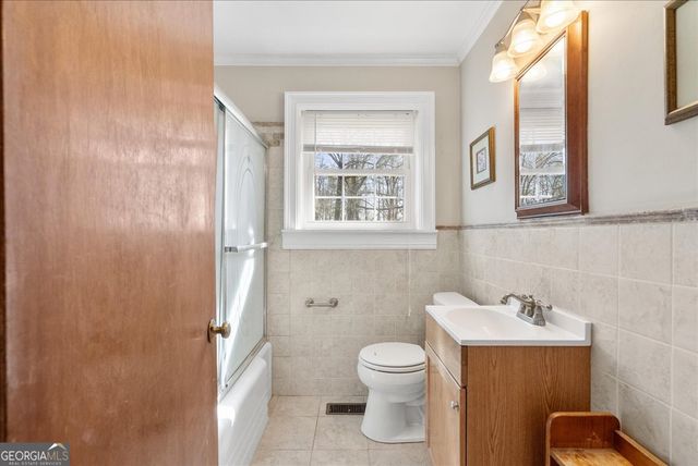 450 Oak Hill Drive, Trion, GA 30753