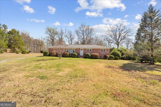 450 Oak Hill Drive, Trion, GA 30753