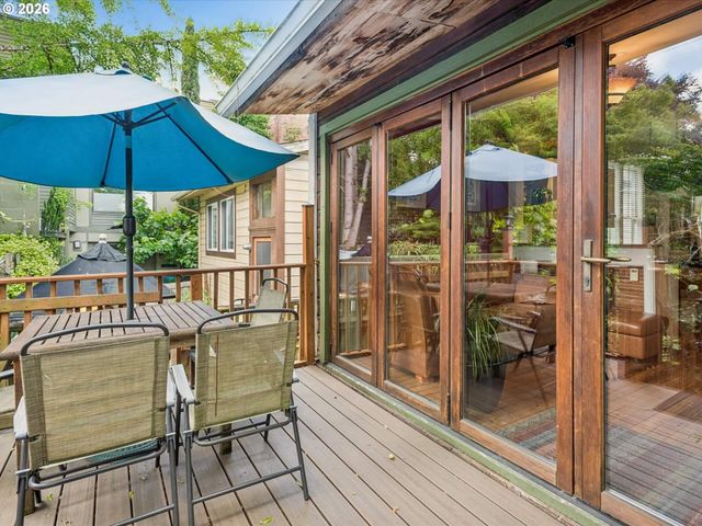 2632 Nw THURMAN St, Portland, OR 97210