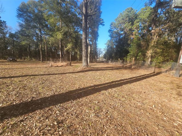 1325 Fm 223 Road, Shepherd, TX 77371