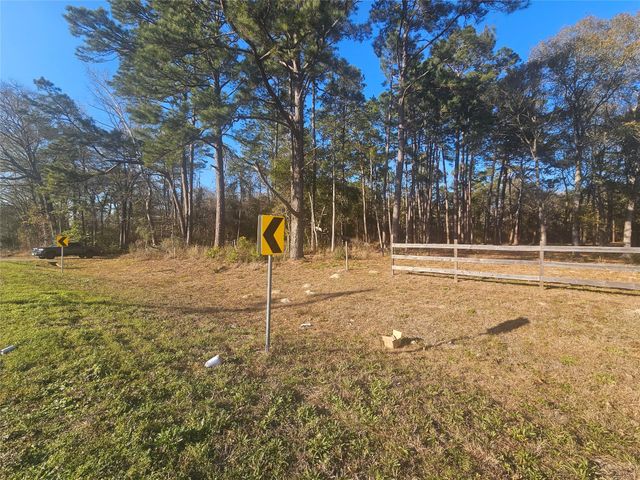 1325 Fm 223 Road, Shepherd, TX 77371
