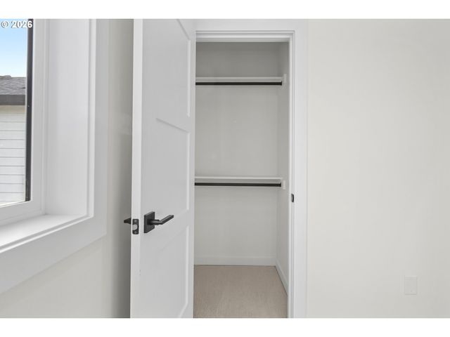 5470 Se Bybee Blvd C, Portland, OR 97206