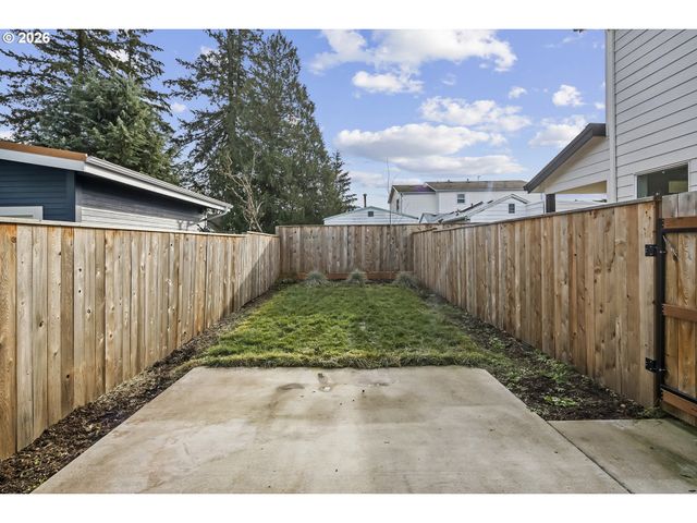 5470 Se Bybee Blvd C, Portland, OR 97206