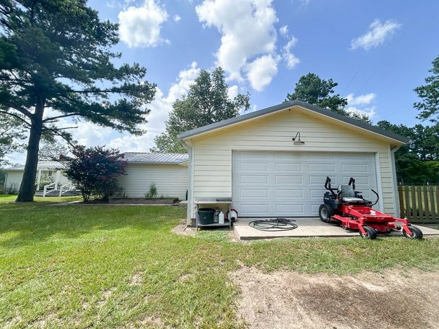 3884 Colita Loop, Livingston, TX 77351