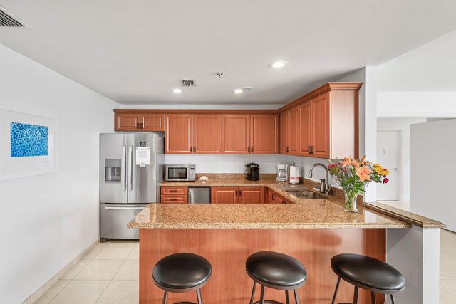 3009 S Ocean Boulevard 404, Highland Beach, FL 33487